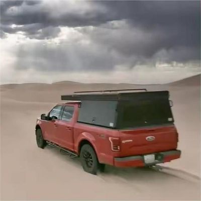 Efficiënt kamperen en slapen in uw 2016 Tundra met een aangepaste Tacoma Camper Shell